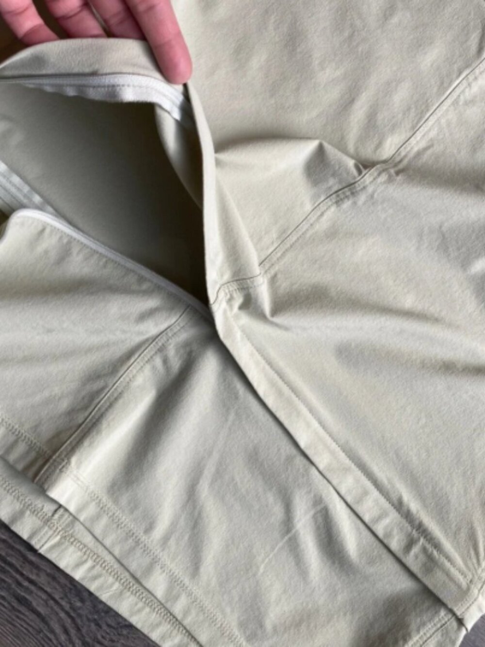 Outdoor Research khaki convertible zip-off skirt - Size 4 - Picture 2 of 3
